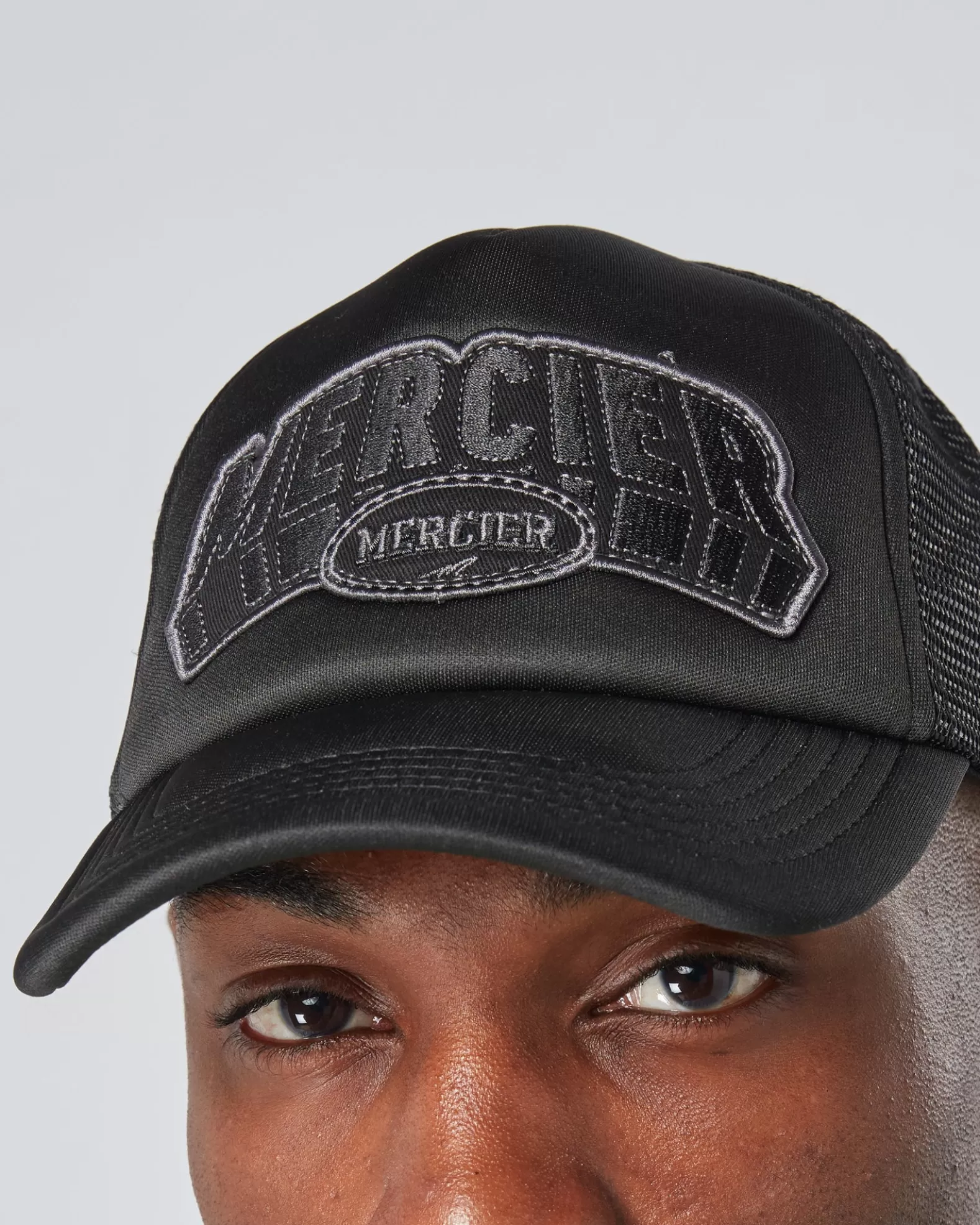 black_court_foam_trucker_3.webp Store Mercier Black Court Foam Trucker