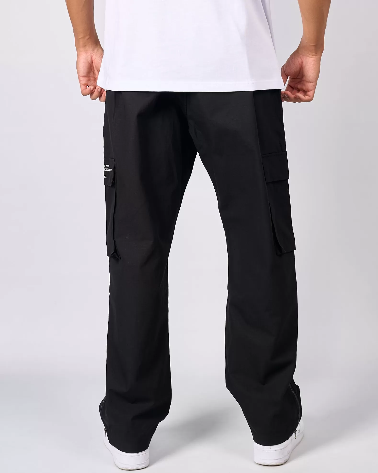 black_maison_cargos_4.webp Best Sale Mercier Black Maison Cargos