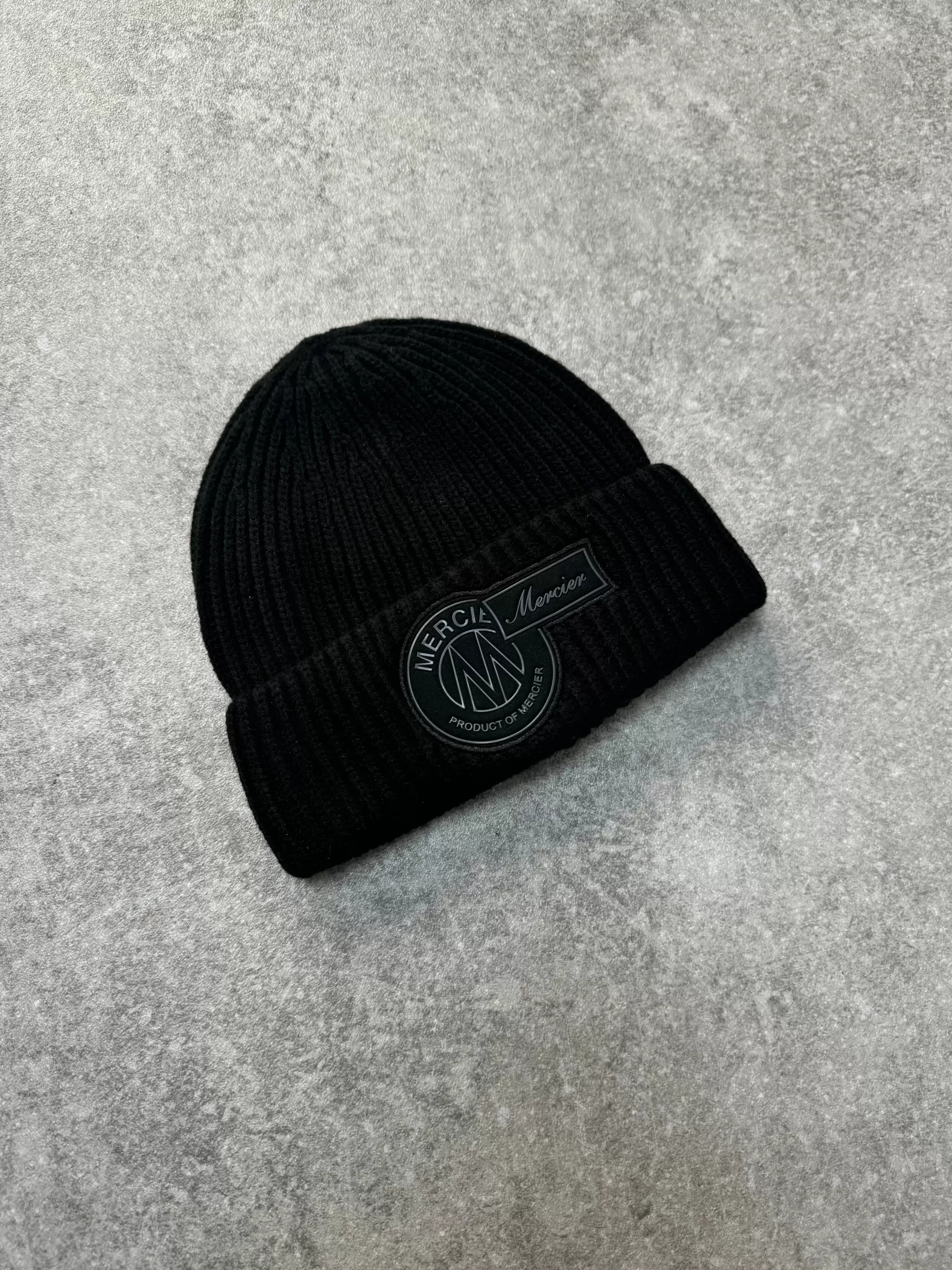 black_tonal_badge_ribbed_beanie_3.webp Outlet Mercier Black Tonal Badge Ribbed Beanie