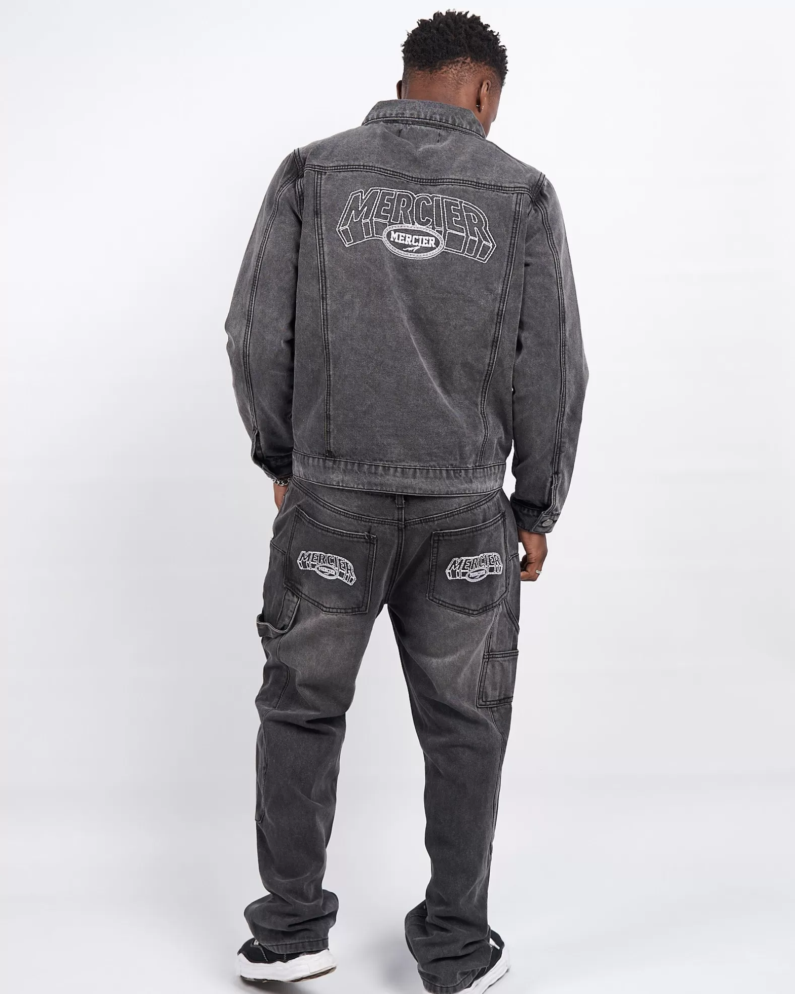 charcoal_court_relaxed_jeans_2.webp Best Mercier Charcoal Court Relaxed Jeans