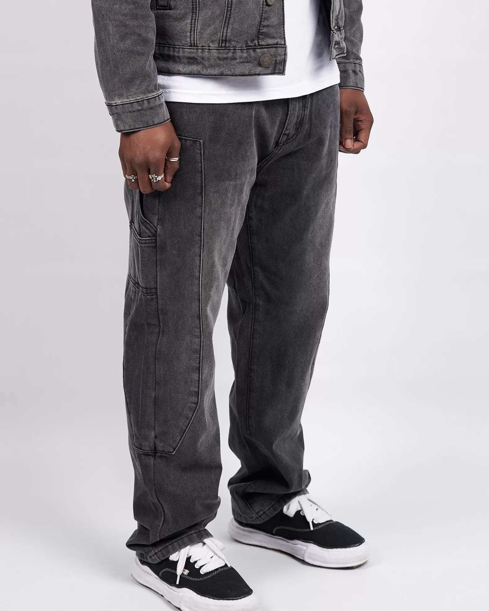 charcoal_court_relaxed_jeans_3.webp Best Mercier Charcoal Court Relaxed Jeans