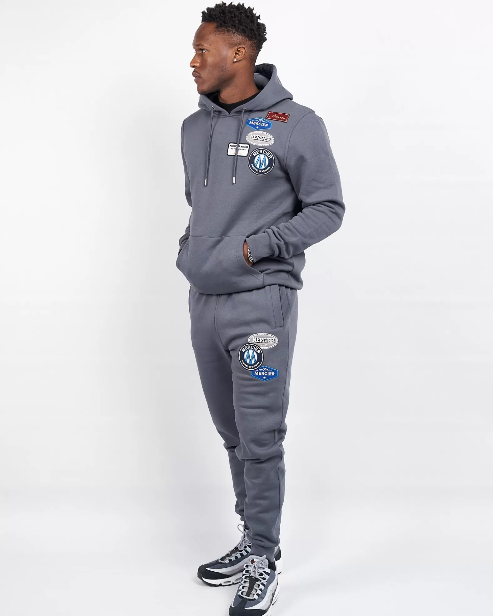 mercier_og_badge_hoodie_turbulence_5.webp Store Mercier OG Badge Hoodie Turbulence