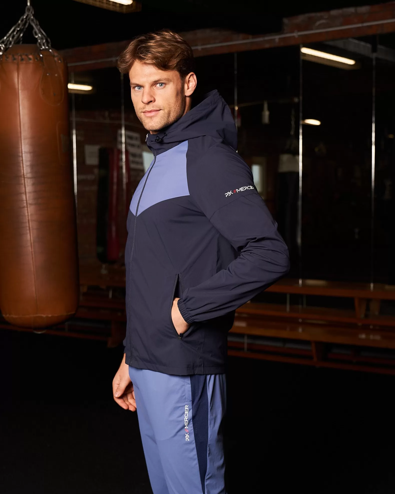 pbkmercier_performance_windbreaker_navypetrol_2.webp Fashion Mercier PBK// Performance Windbreaker Navy/Petrol
