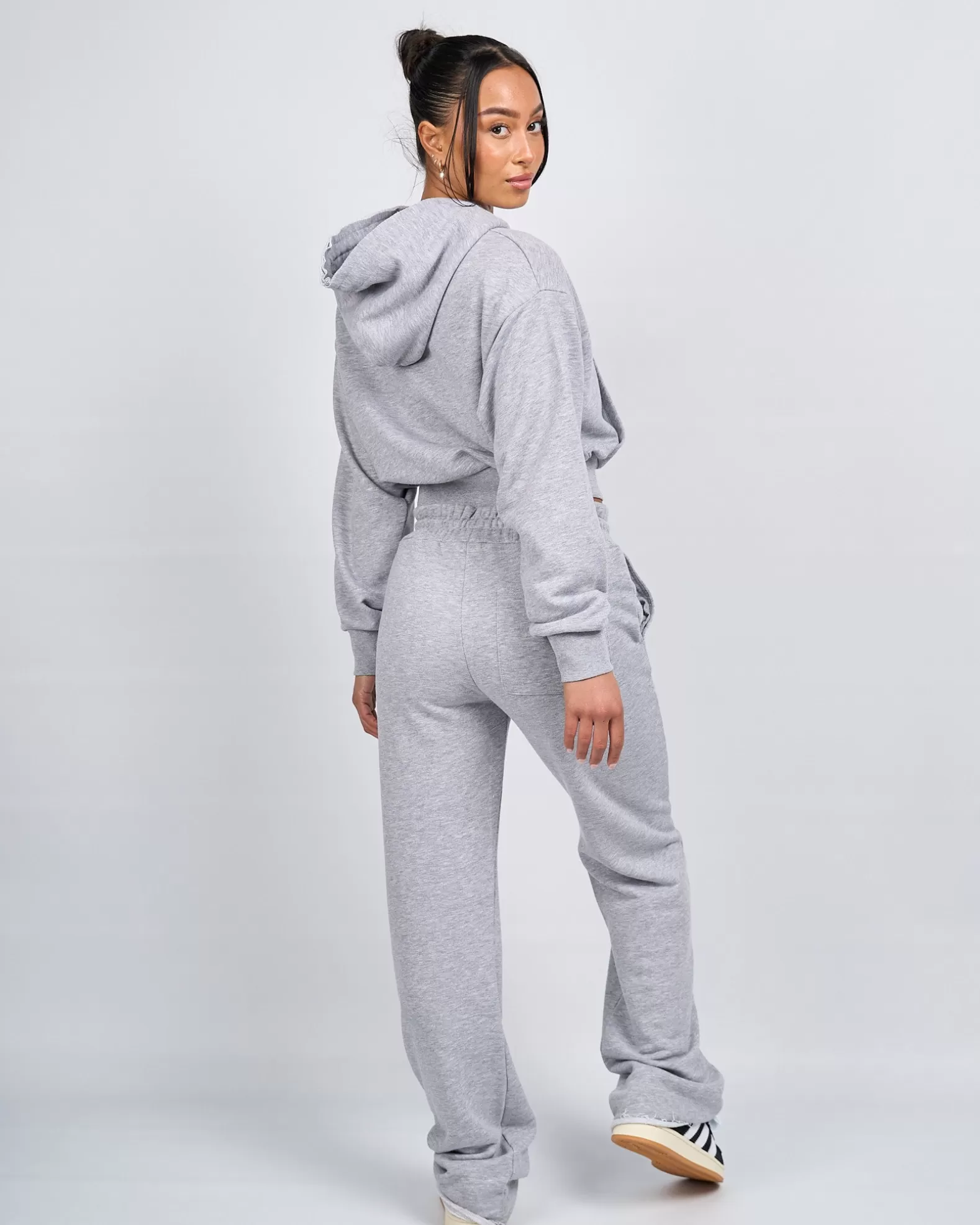 womens_grey_marl_og_badge_raw_cropped_hoodie_3.webp Cheap Mercier Womens Grey Marl OG Badge Raw Cropped Hoodie
