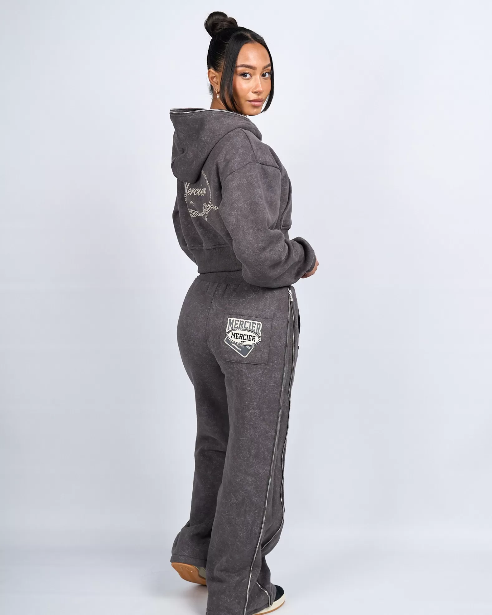 womens_grey_round_up_straight_leg_joggers_3.webp Flash Sale Mercier Womens Grey Round Up Straight Leg Joggers